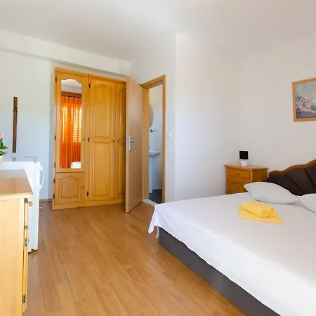 Two Olive Trees Lägenhet *