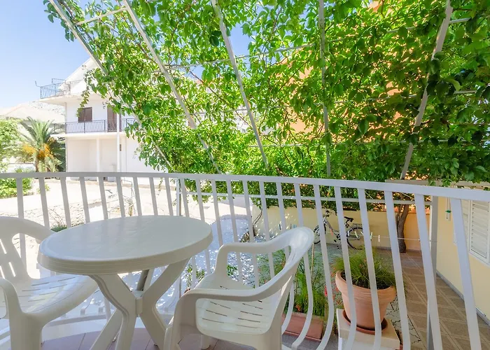 아파트 Two Olive Trees