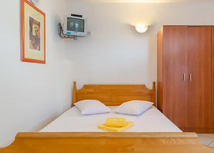 아파트 Two Olive Trees *