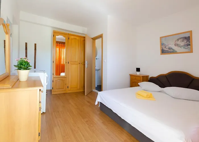 Two Olive Trees 아파트 *