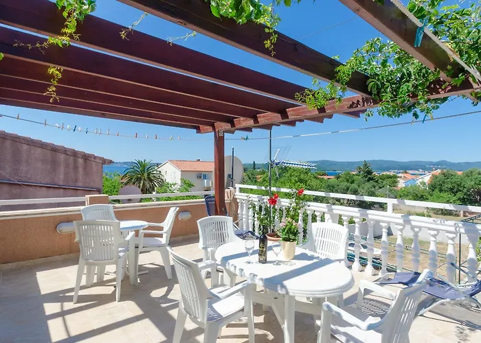 Two Olive Trees 오레비츠